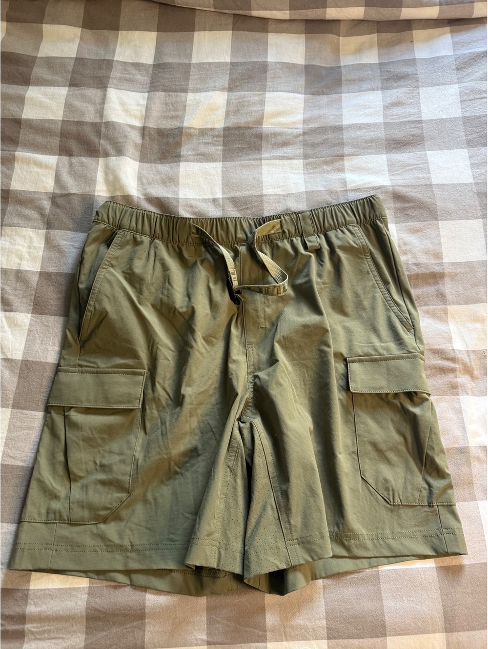 Men's Shorts | Huk | Size Medium